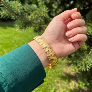 Görsel 4: CNC Bilezik 974 bilekte, stil fotoğrafı 3